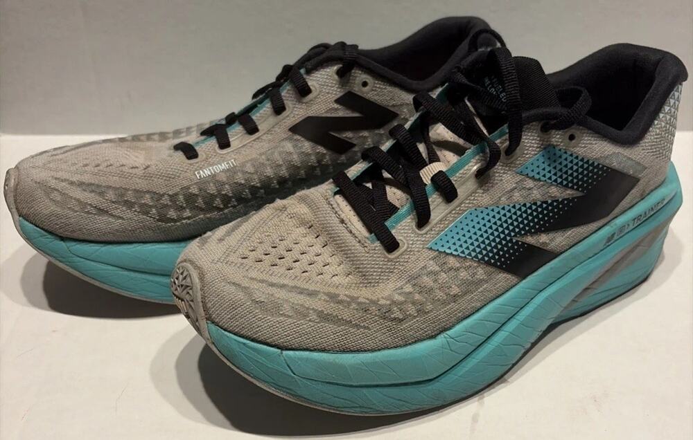 New Balance women's Fuel Cell Super Comp Trainer V2 running/jogging shoes 9.5